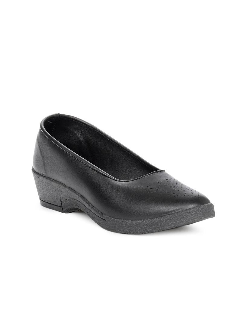Gliders Women's Casual Shoes